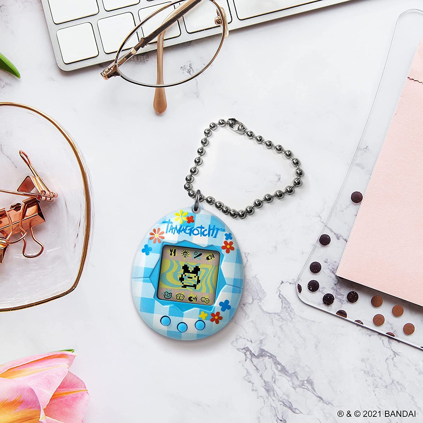 Bandai Tamagotchi Gen 2 - Flower Gingham