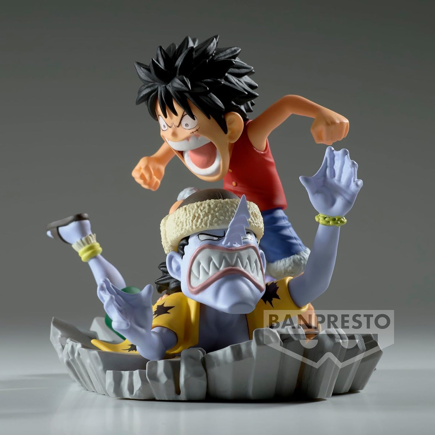 Bandai One Piece World Collectable Figure Log Stories - Monkey D. Luffy VS Arlong