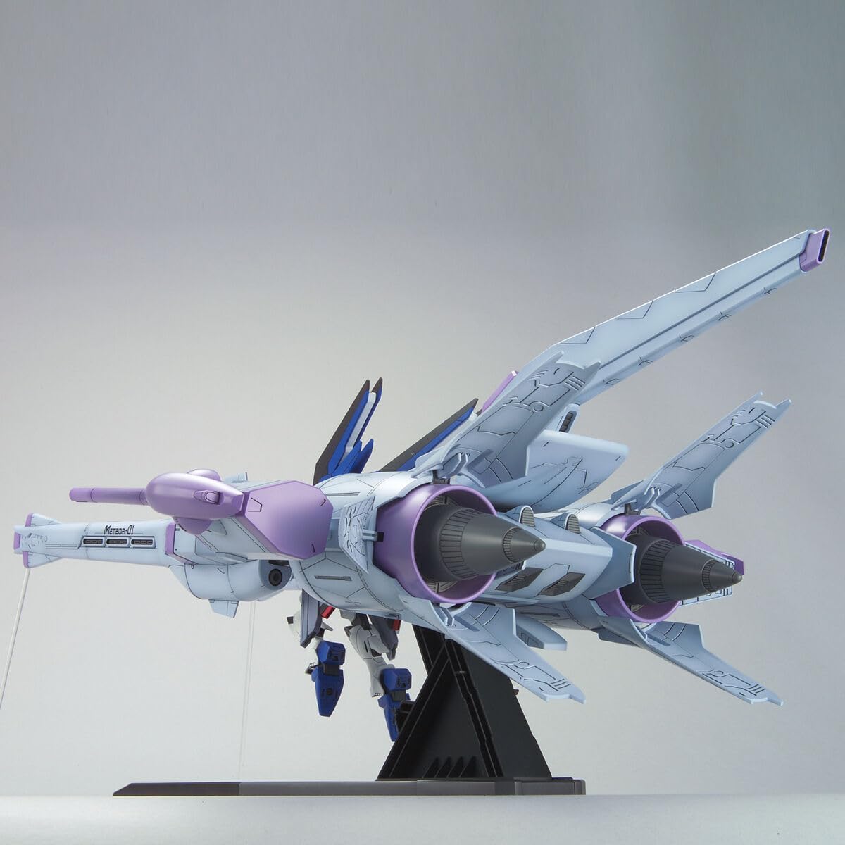 Bandai 1/144 HG Meteor Unit + Freedom Gundam Model Kit