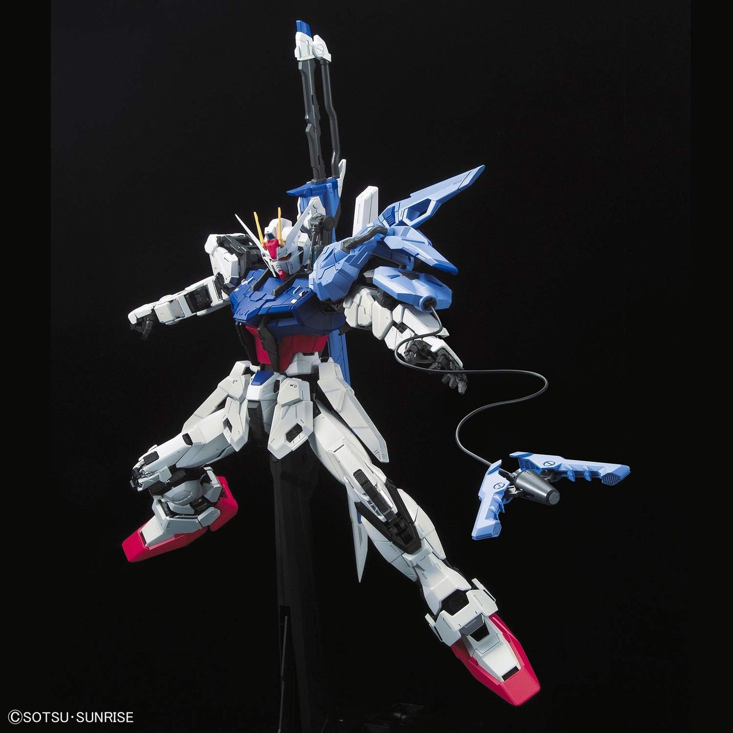 Bandai 1/144 PG 1/60 Strike Gundam Model Kit