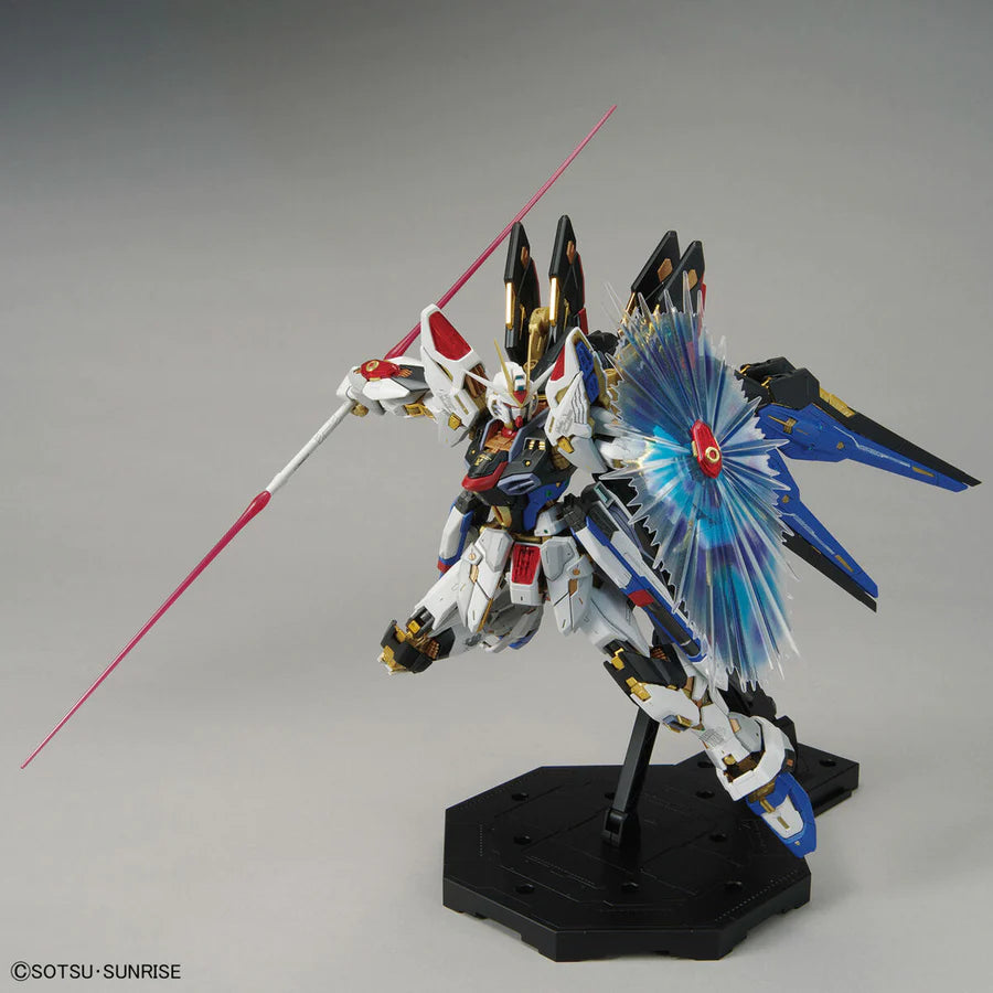 Bandai MGEX 1/100 Strike Freedom Gundam ZGMF-X20A Model Kit