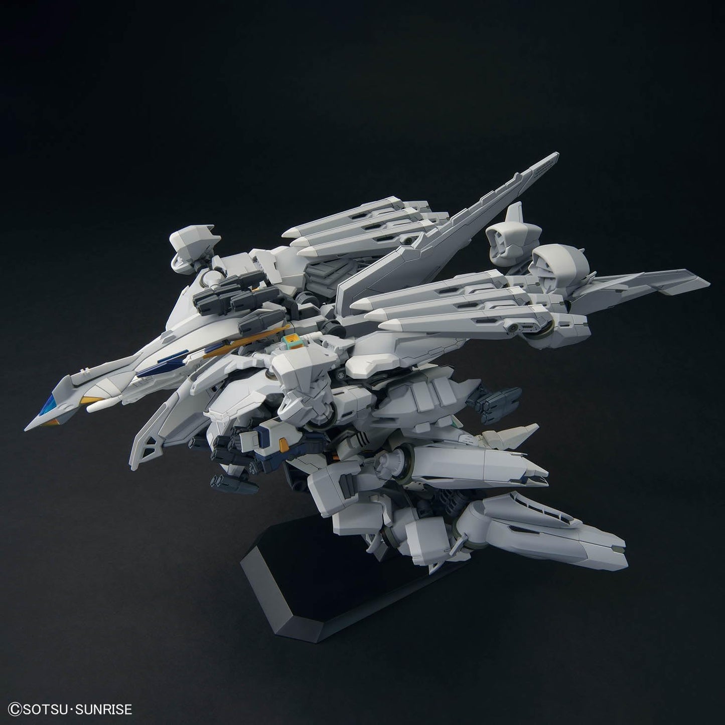 Bandai HG 1/144 Alyzeus Model Kit