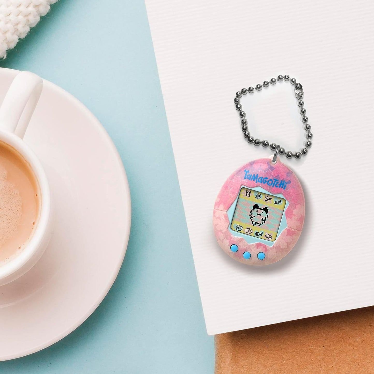 Genuine Bandai Tamagotchi Gen 2 - Sakura